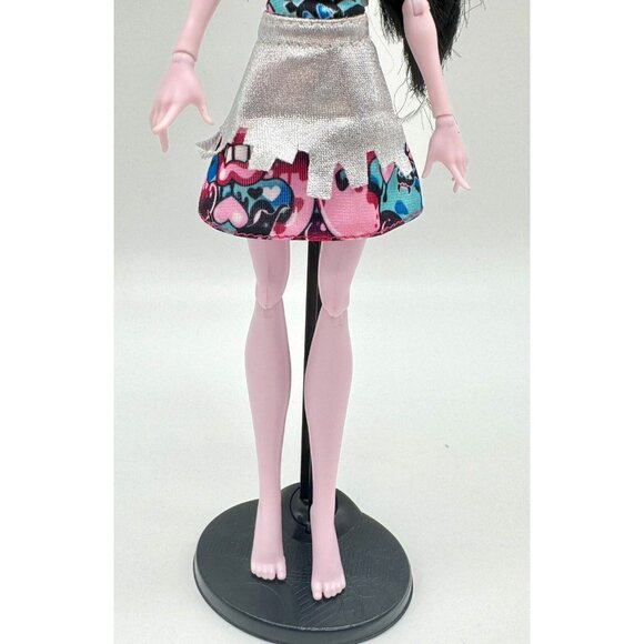Monster High Doll Draculaura Boo York Frightseers w Original Dress - Picture 3 of 5